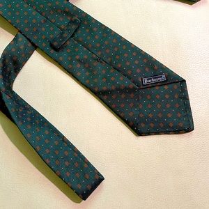 Vintage Men’s Burberry London tie fall winter wedding 100% silk